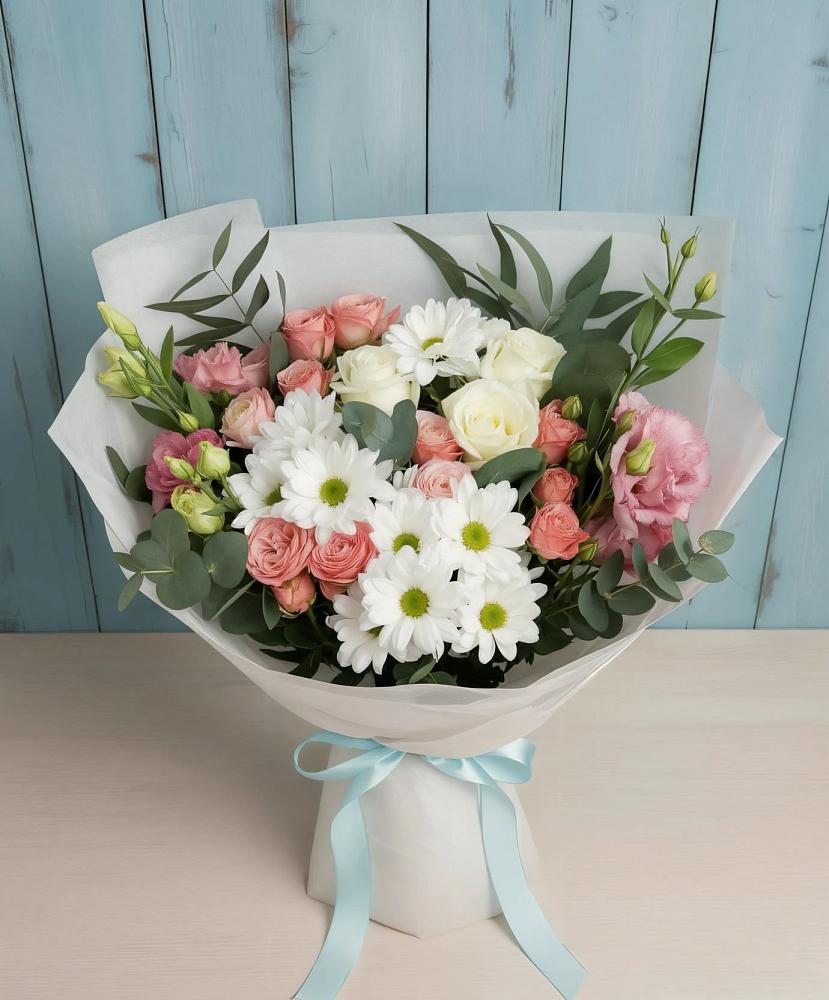 Букет цветов из: Розы, Лизиантусы и Хризантемы в К.Либкнехте