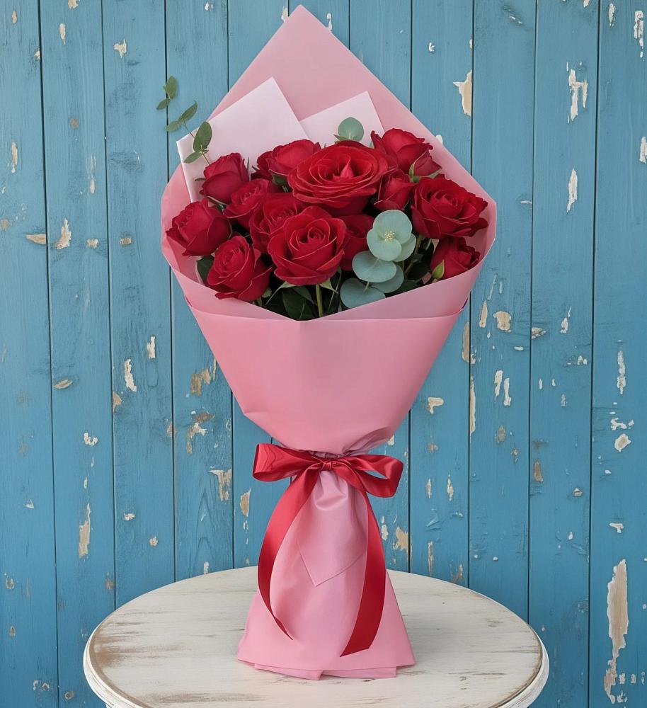 Букет цветов из: Розы в К.Либкнехте