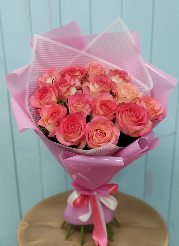 Букет 15 Розовых роз Равель в К.Либкнехте