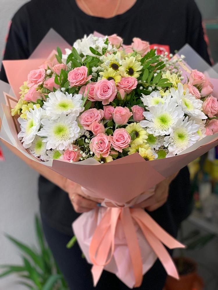 Букет цветов из: Розы и Хризантемы в К.Либкнехте