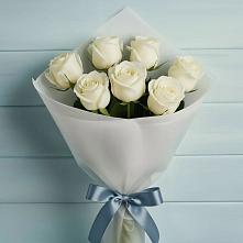 Букет 7 Белых роз Эдлесс Лав в К.Либкнехте