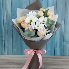 Букет цветов из:  Хризантемы и Розы в К.Либкнехте