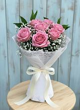 Букет цветов из:  Розы в К.Либкнехте