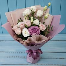 Букет цветов из:  Розы и Лизиантусы в К.Либкнехте