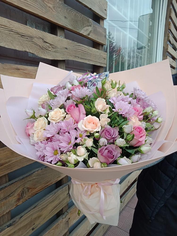 Букет цветов из: Розы и Хризантемы в К.Либкнехте