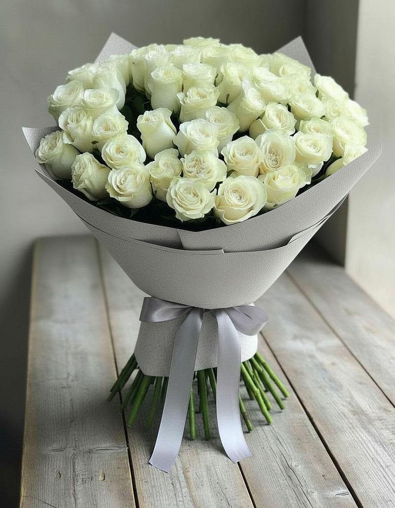 Букет 35 Белых роз в К.Либкнехте