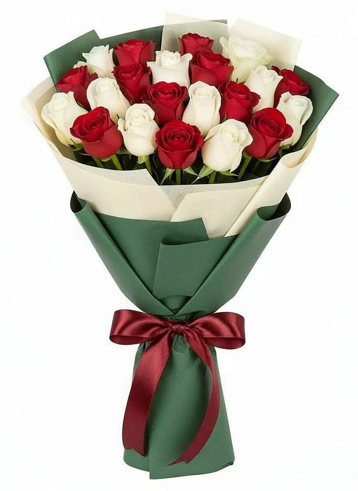 Букет Микс из красных и белых роз в К.Либкнехте