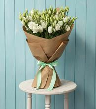 Букет цветов из:  Лизиантусы в К.Либкнехте