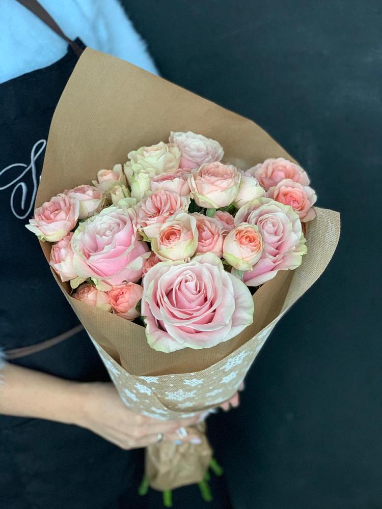 Букет цветов из: Хризантемы и Розы в К.Либкнехте