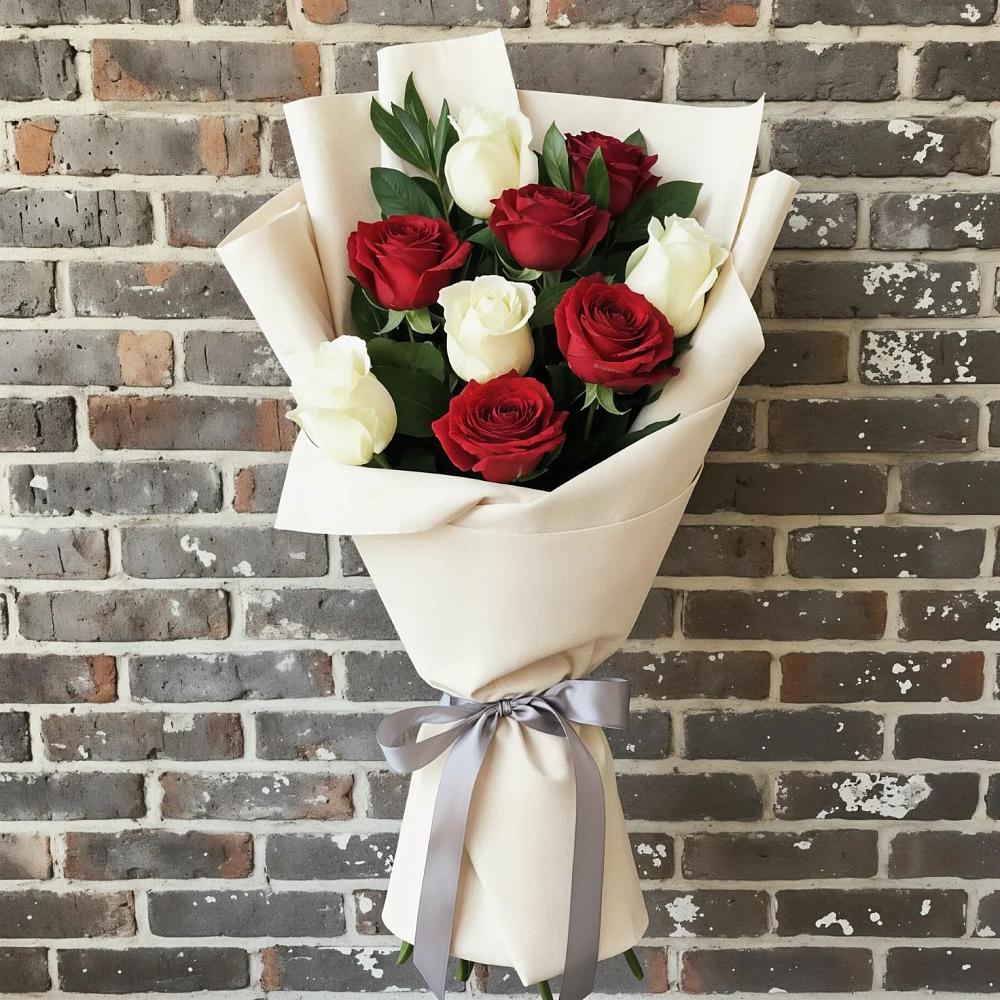 Букет цветов из: Розы в К.Либкнехте