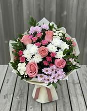 Букет цветов из:  Альстромерии, Гвоздики, Розы и Хризантемы в К.Либкнехте