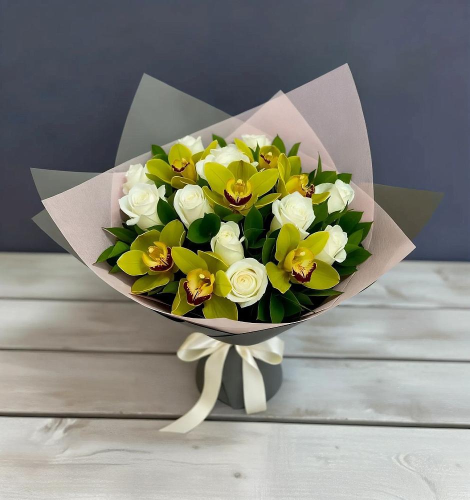 Букет цветов из: Орхидеи и Розы в К.Либкнехте