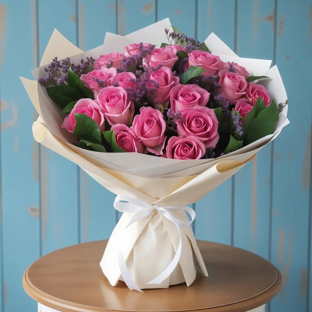 Букет цветов из: Розы в К.Либкнехте