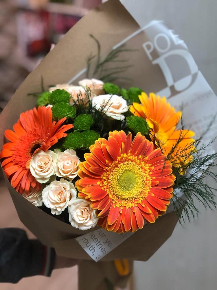 Букет цветов из: Герберы, Хризантемы и Розы в К.Либкнехте