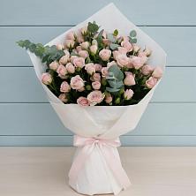 Букет цветов из:  Розы в К.Либкнехте